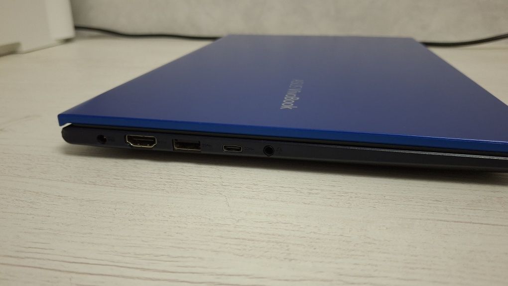 Asus VivoBook 14