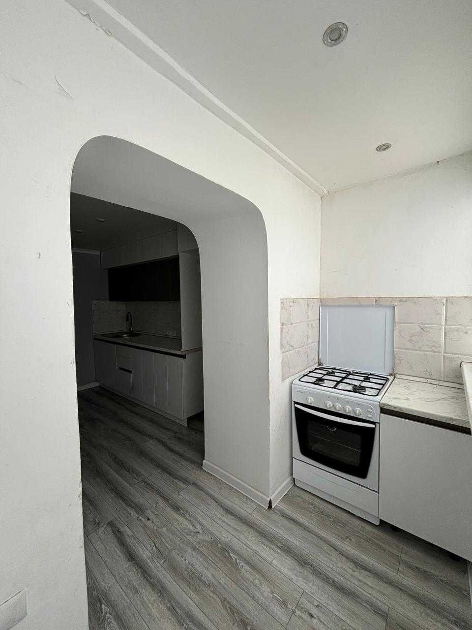 Продам 3 комн. квартиру в АКТЮБИНСКОЙ ОБЛ.г. Алга 4 мкр.д.5 на 2 этаже