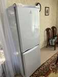 Холодильник indesit