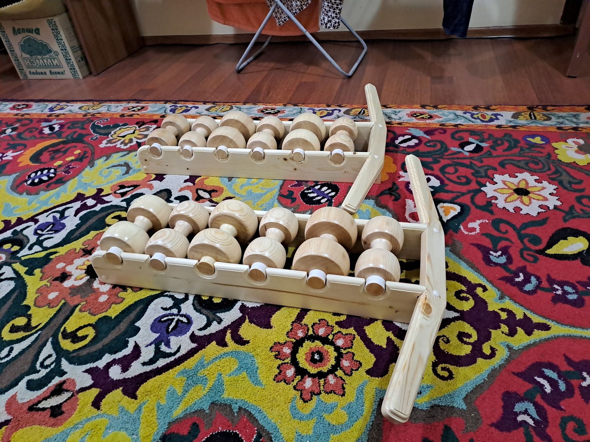 Массажёр спины продам