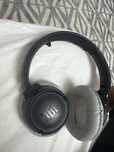 Продаю наушники JBL