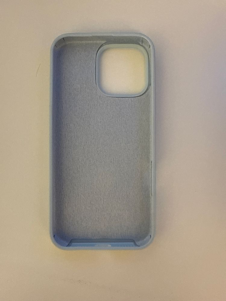 Продаю новый чехол на Iphone 16 pro max