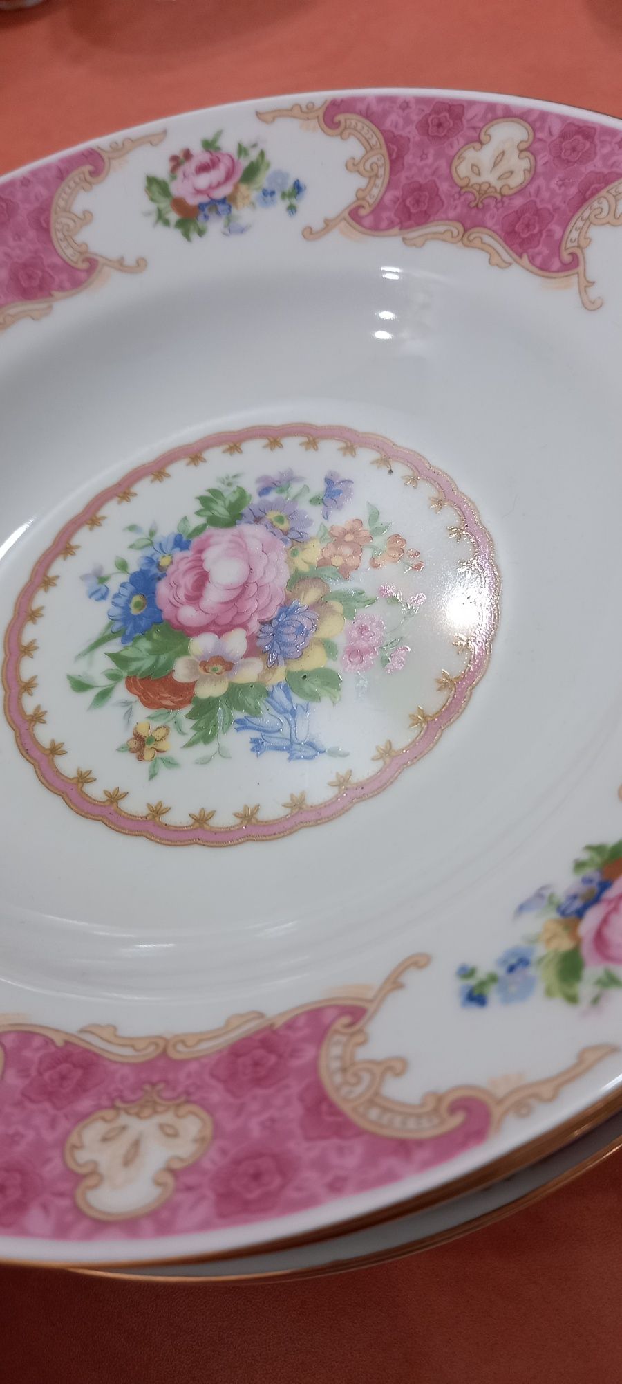 Продам винтажные тарелки (набор)