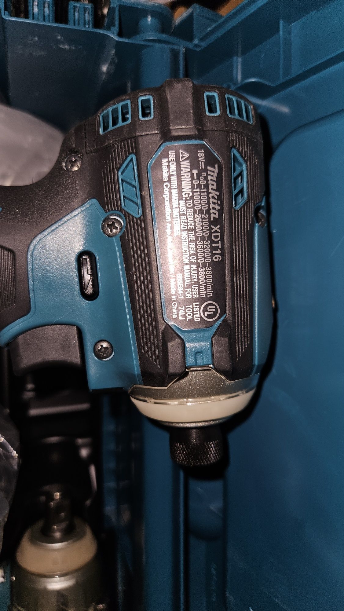 Makita .гайковёрт и импакт реноватор