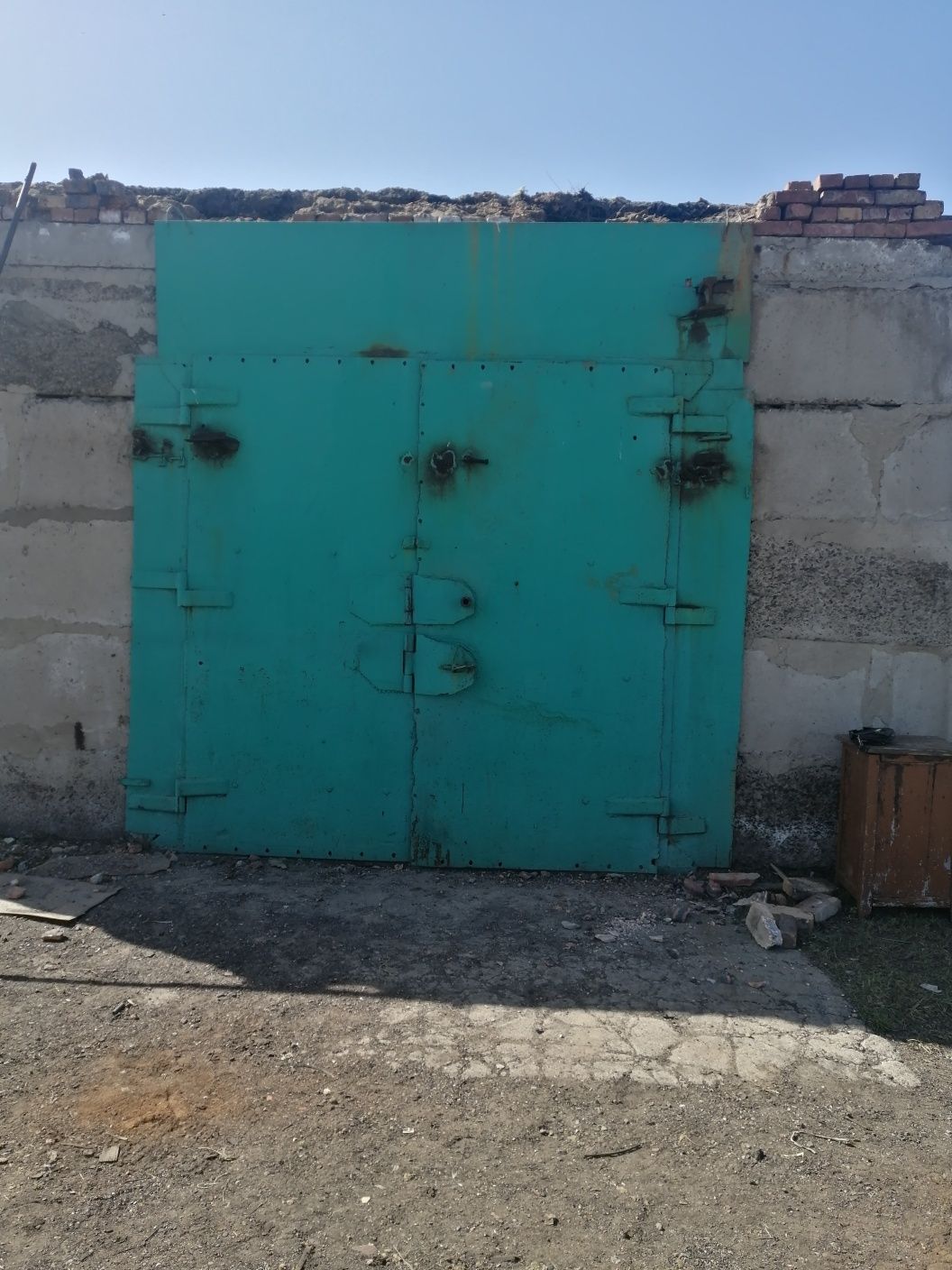 Продаю контейнер бак труба железный