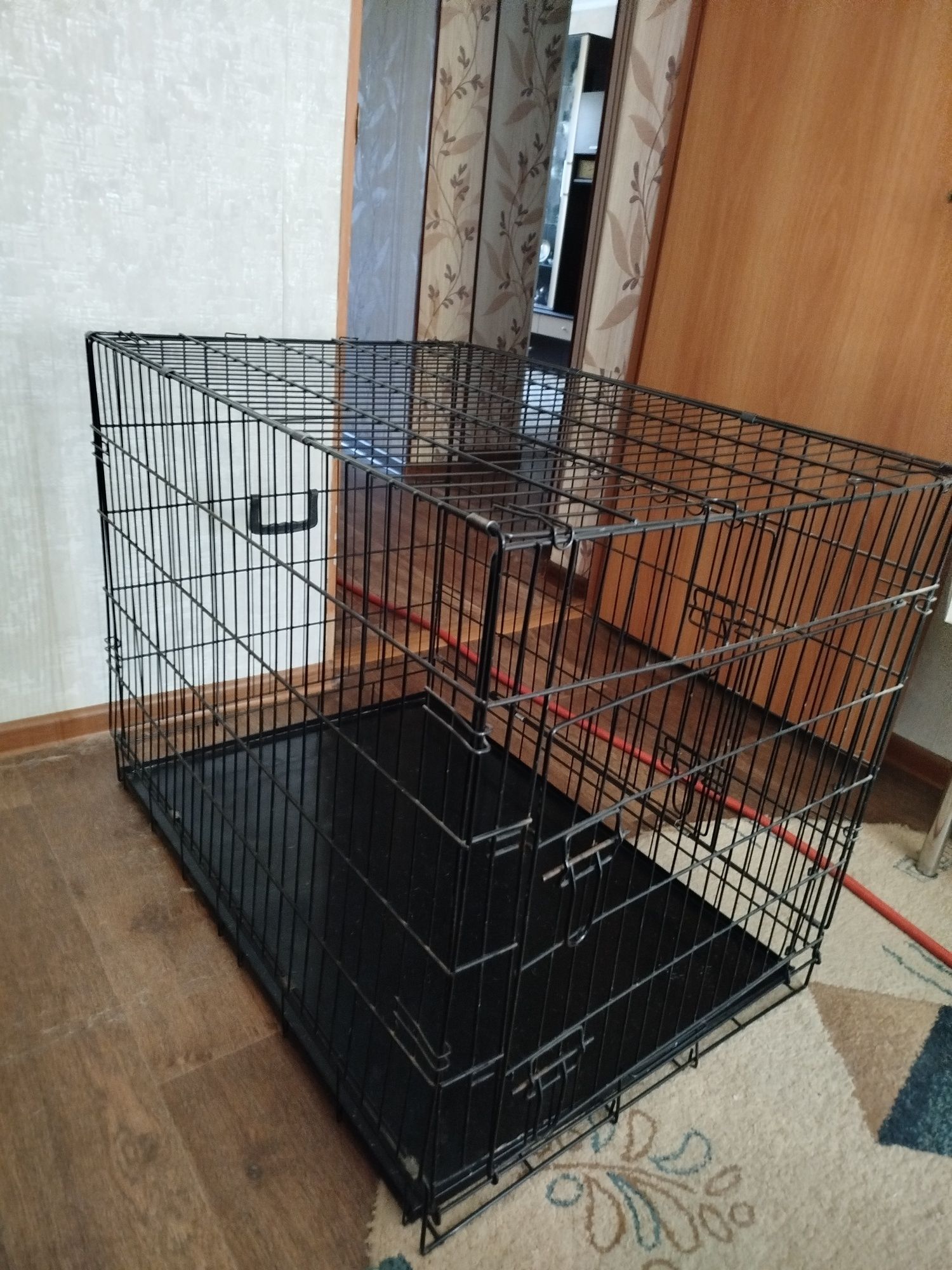 Продам клетку собачью железная