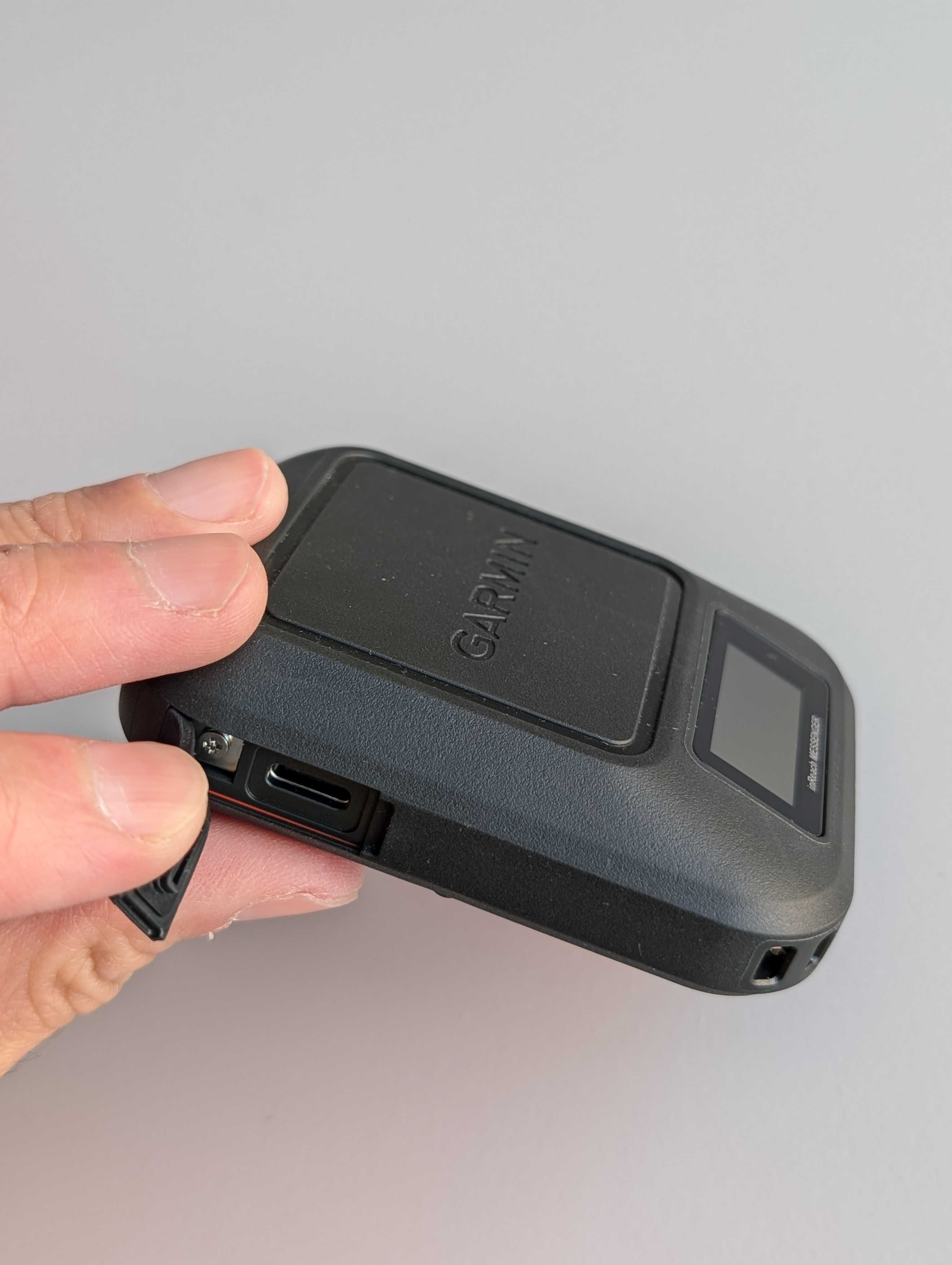 Спутниковый коммуниктор Garmin inReach Messenger (Iridium)