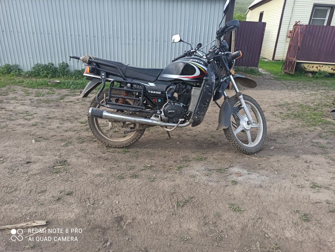 Продаю мотоцикл двести кубов
