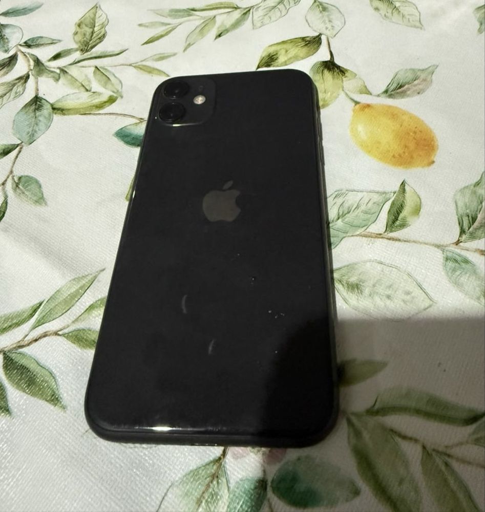 Продается iPhone 11