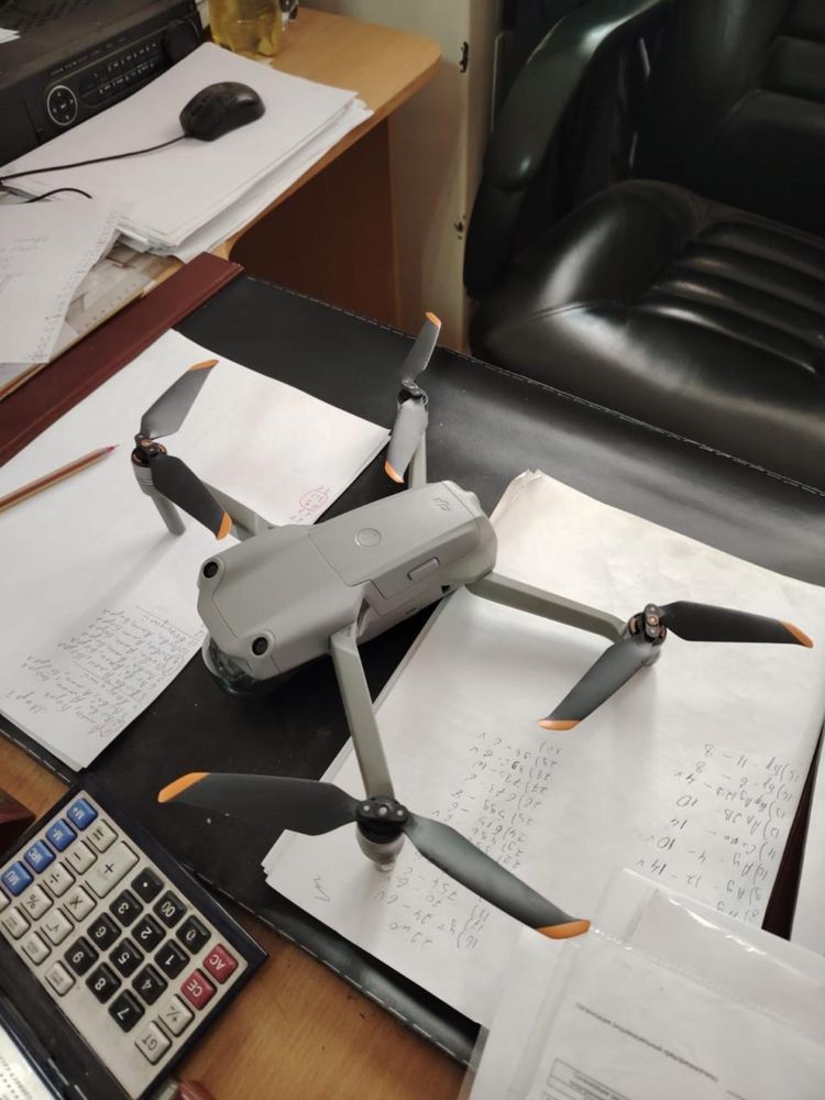 Дрон DJI Air 2S в отличном состоянии состояние нового