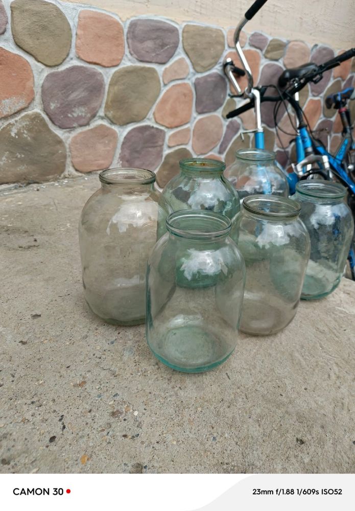 Продам стеклянные  банки