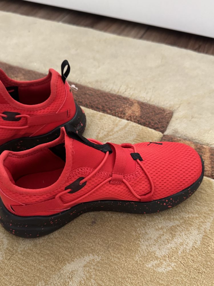 Кроссовки Puma новый 33р