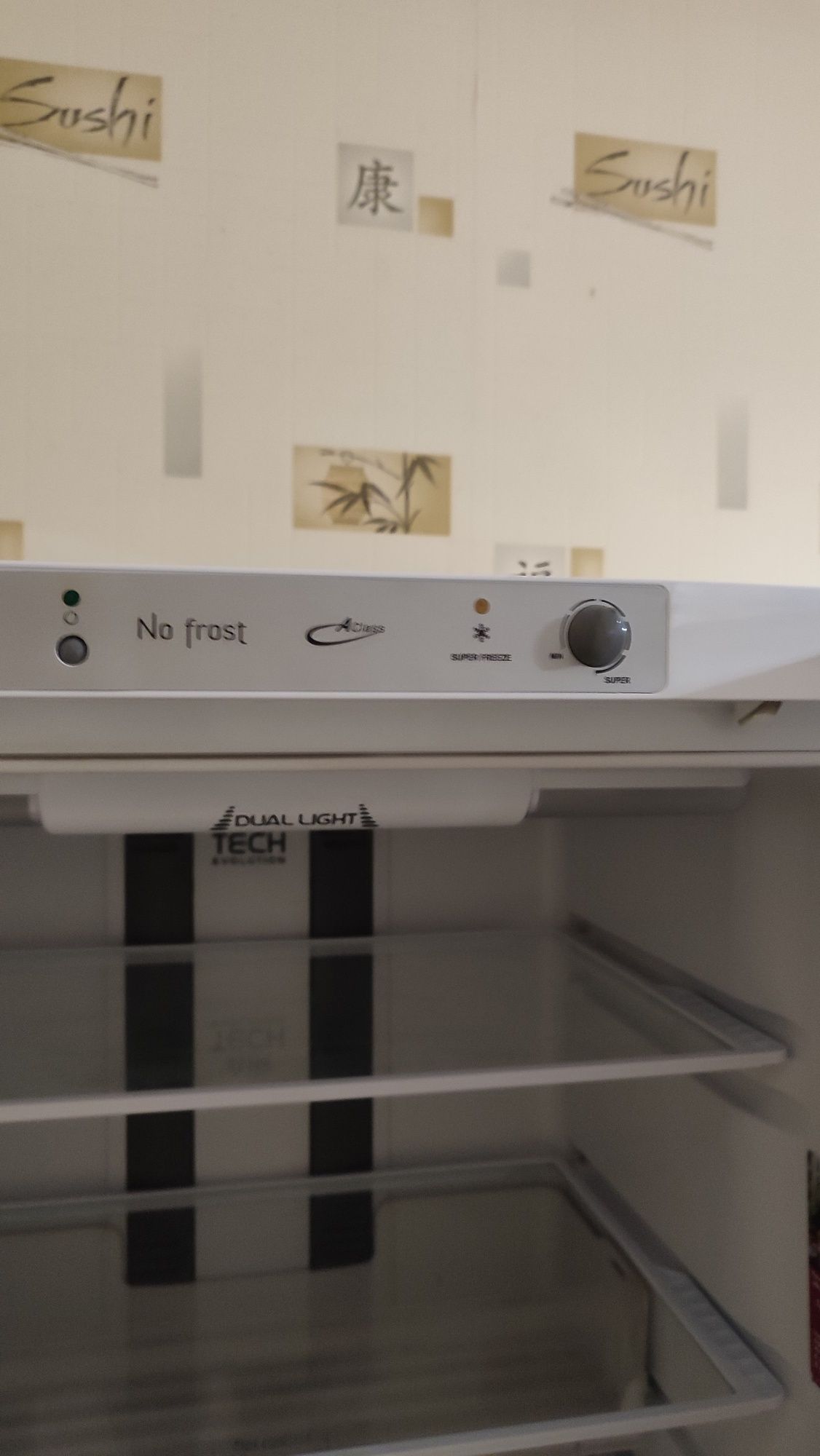 Продам холодильник Hotpoint Ariston