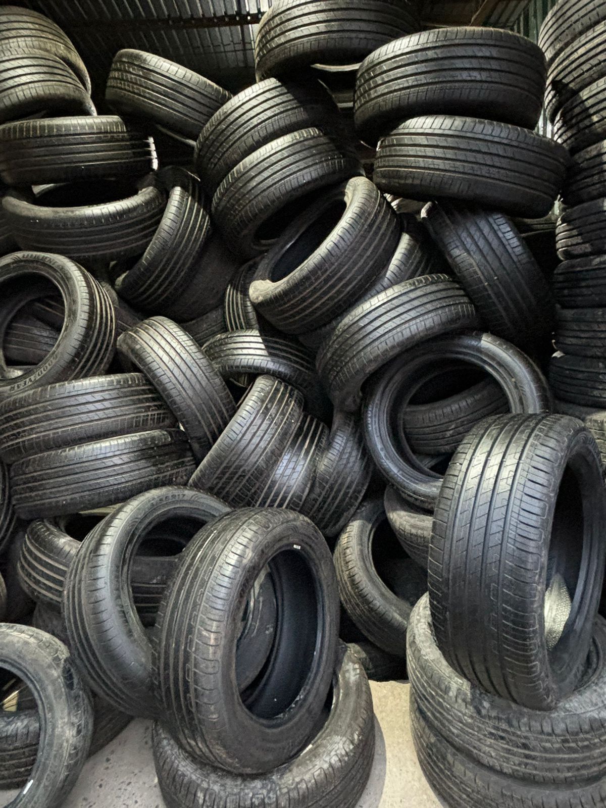 215 55 Р17 Goodyear