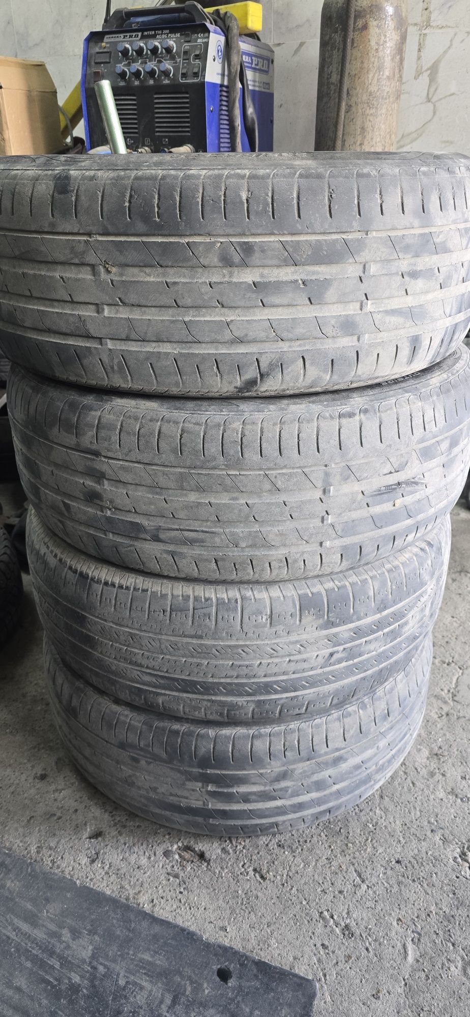 Шины R18 4 штук на акку комплект за 15