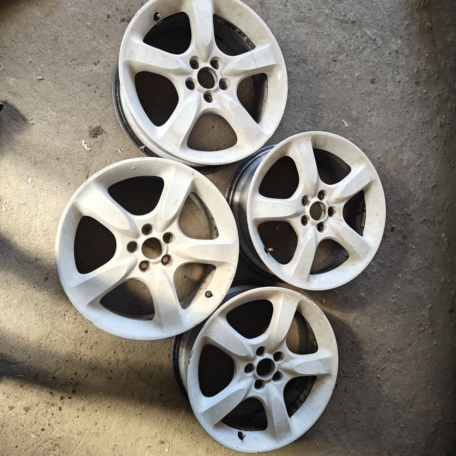 R17 PCD 5*100 Комплект оригинальных легкосплавных дисков