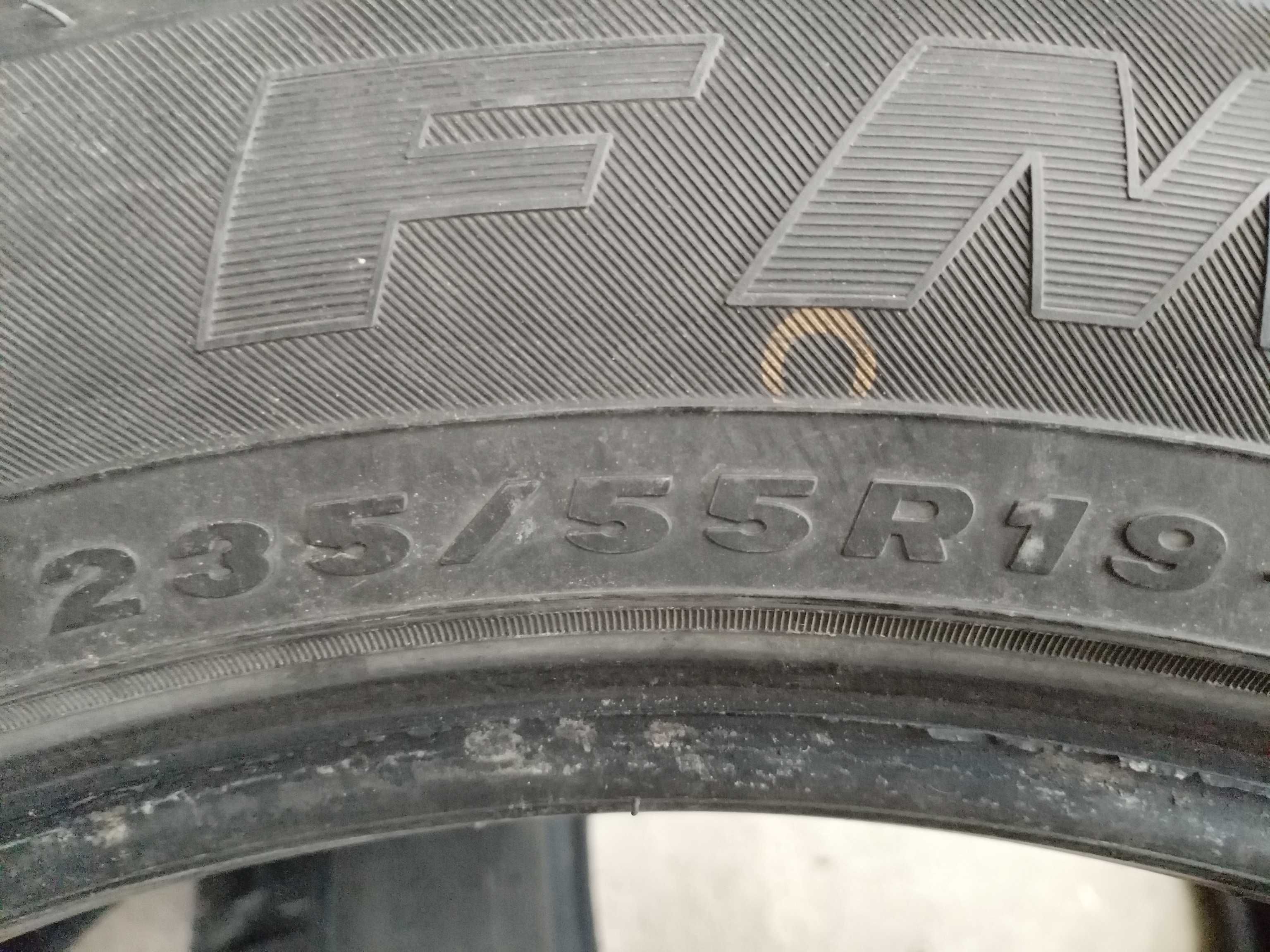 Резина 235/55/19