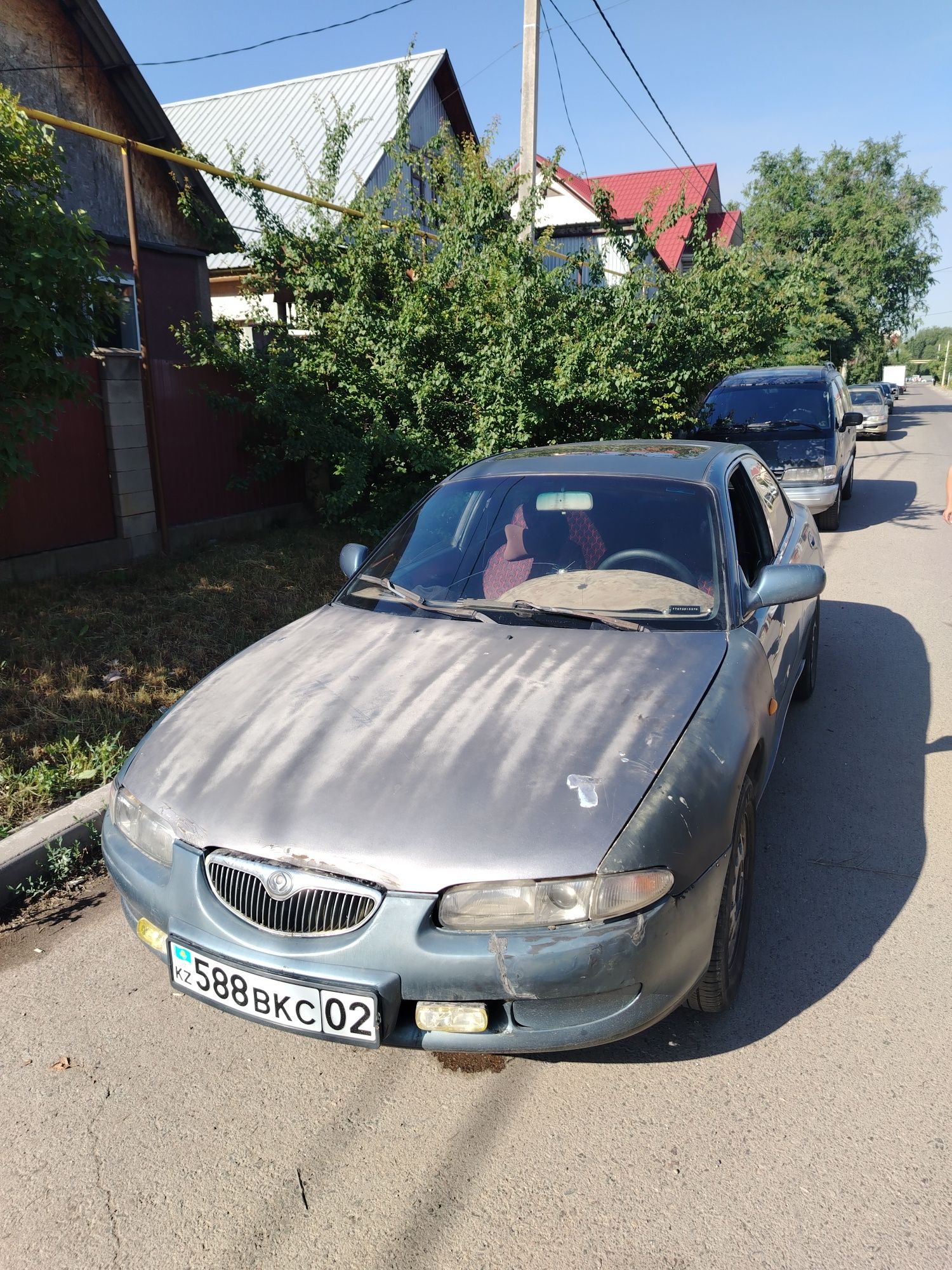 Продам машину мазда хедос 6
