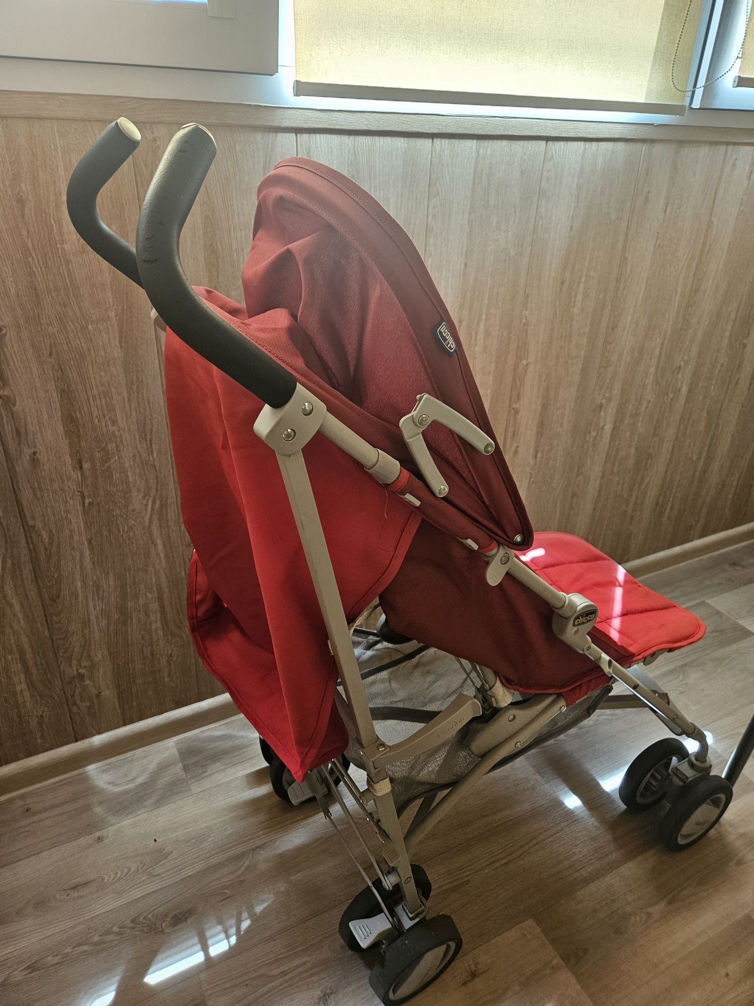 Коляска Chicco в отличном состоянии