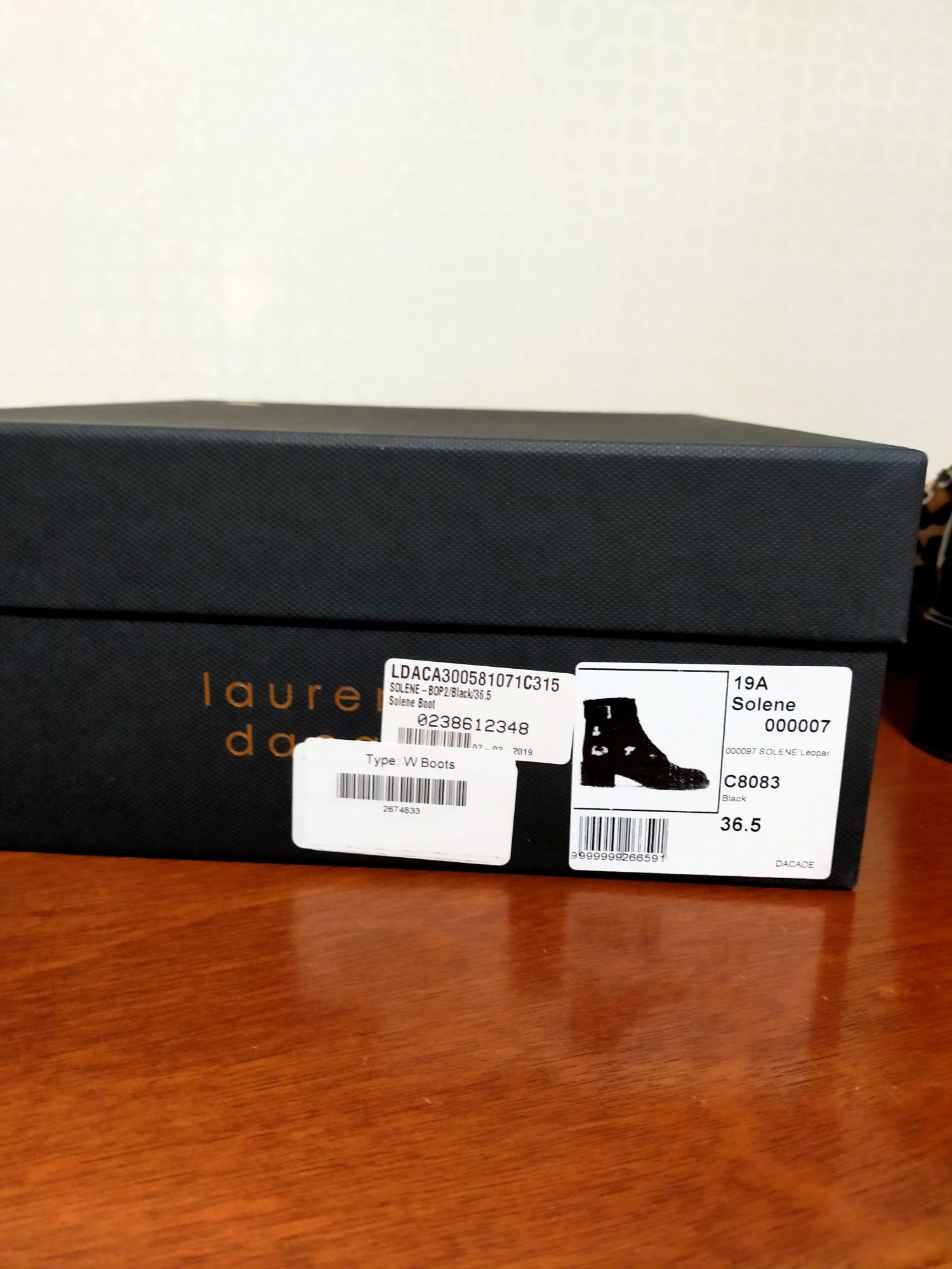 Продам новый женские Laurence Dacade ( оригинал)
