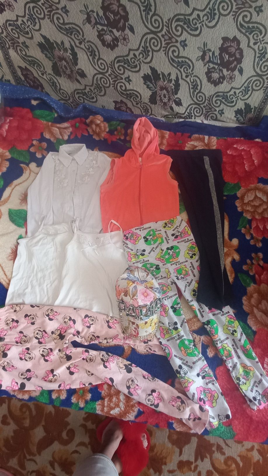 Продам вещи на девочку