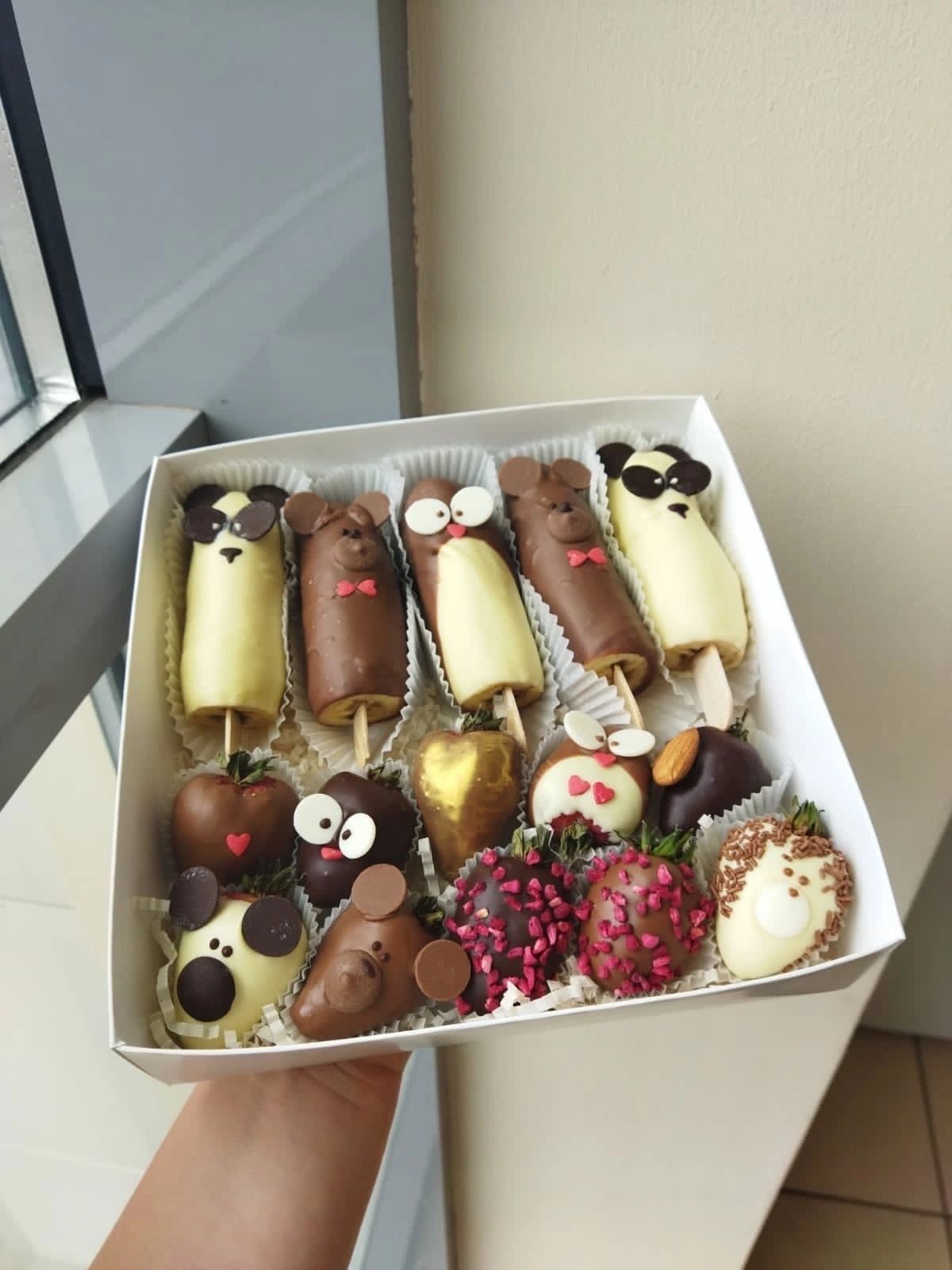 Клубника в шоколаде  коробках