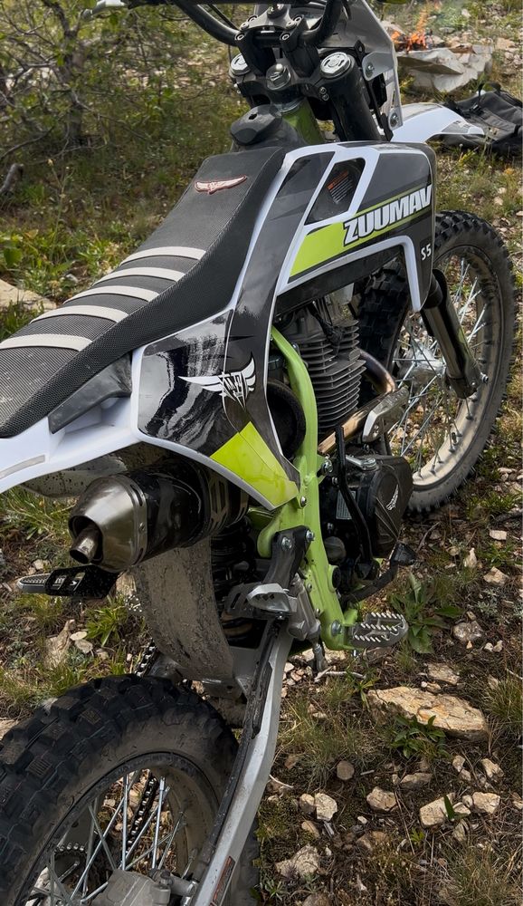 Продам мотоцикл zuumav s5