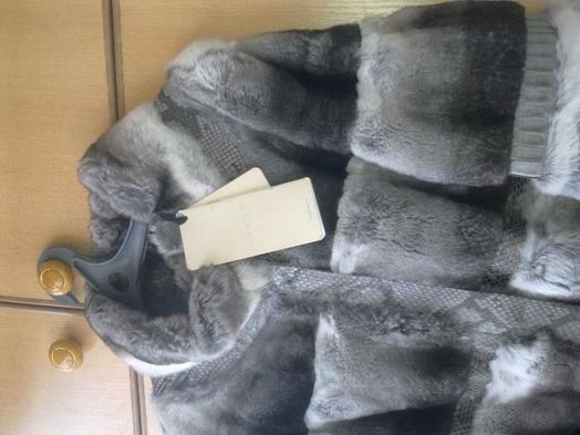 Продам шубу новую