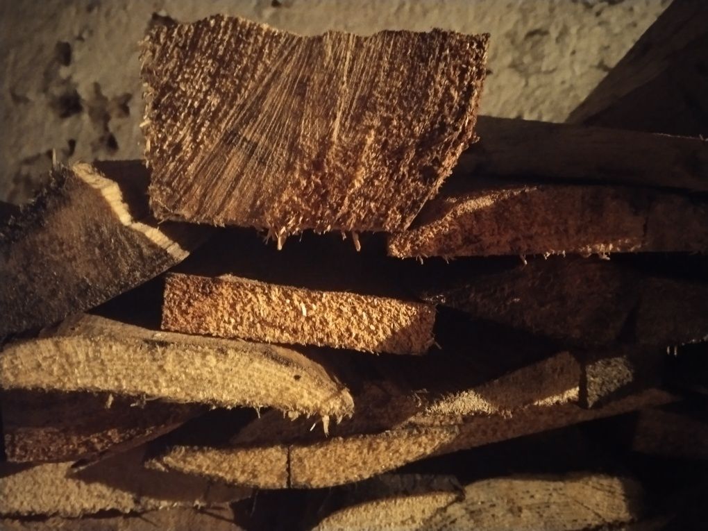 Продам дрова  в мешках   . 750 ТГ и кубами