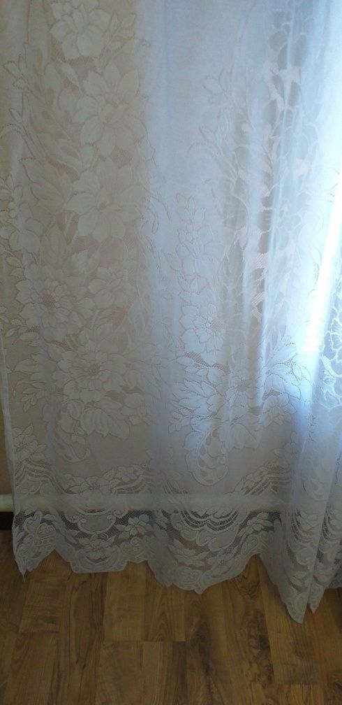 Тюли и портьеры  разные, белая,розовая, желая, бордовая