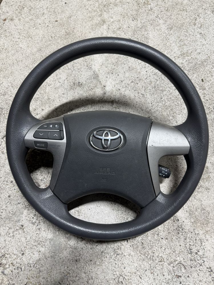 Руль на Camry 40. Американец