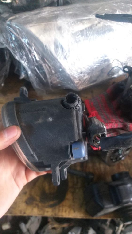 Передние туманики на Toyota Camry 40/45