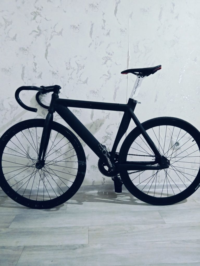 Фикс велосипед fixed gear