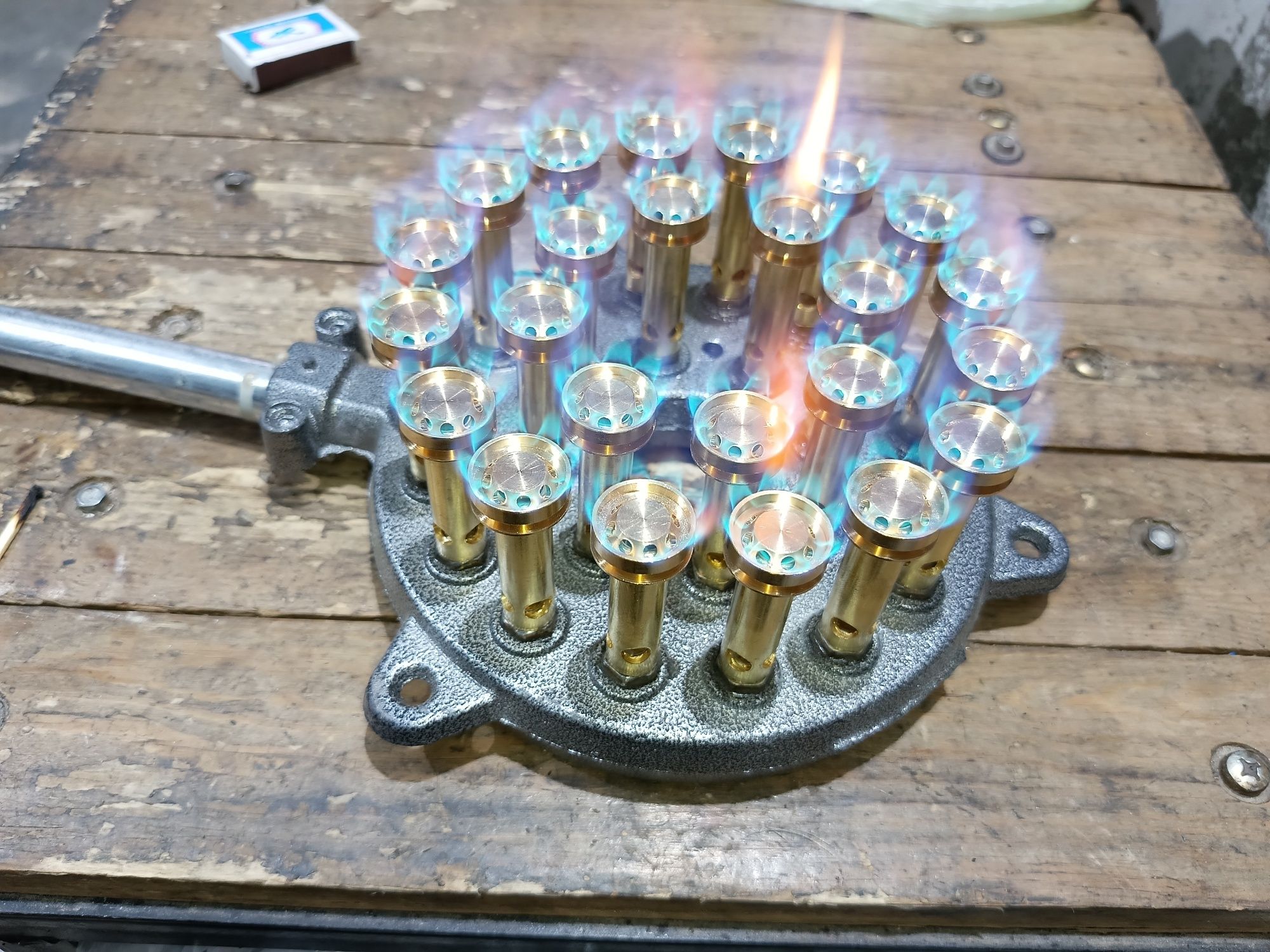 Газовые горелки для приготовления пищи.