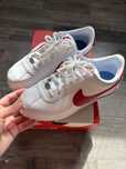 Nike белый Кроссовка