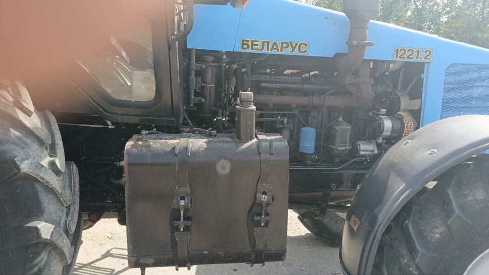 Трактор белорус