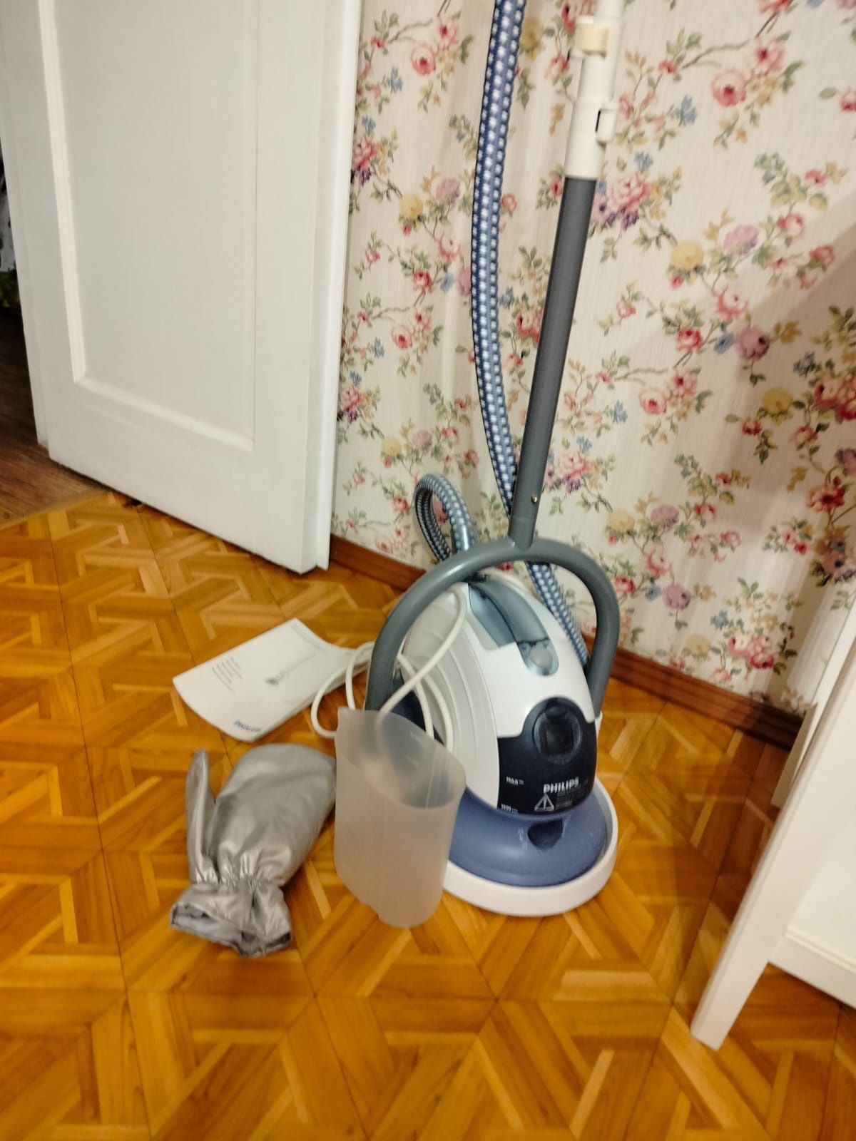 Продам отпариватель Филипс