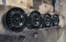 Продам штампованные диски R16 5/105