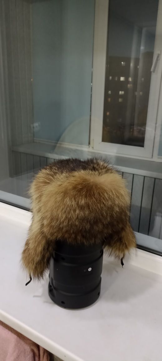 Шапка зимняя . Енот