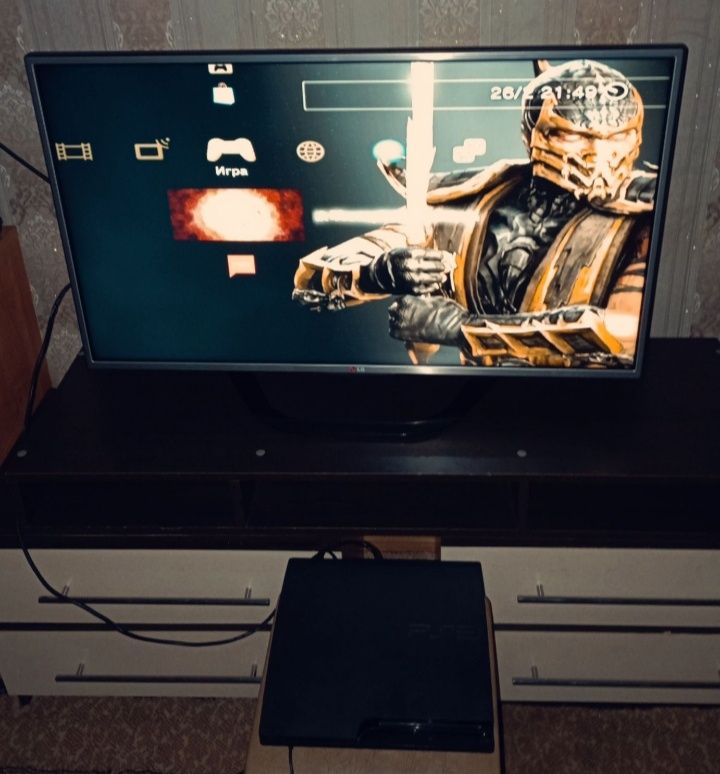 PS3 (14дисков, 3джойстика)