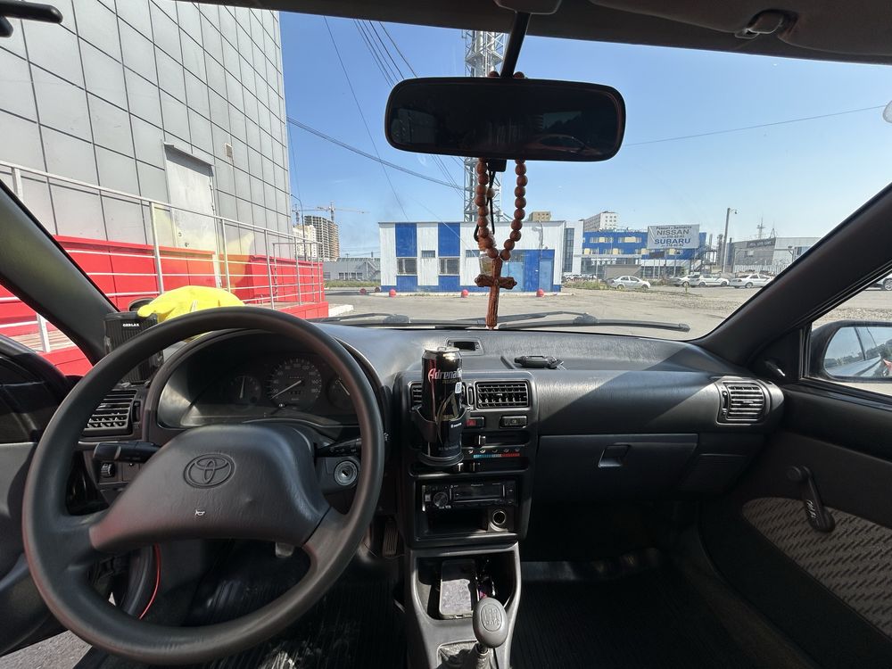 Продается Toyota Starlet P80 - Надежный японский хэтчбек!