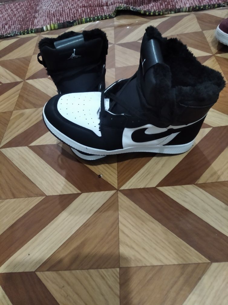Кросовки Air Jordan зимние мехом
