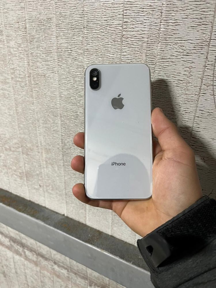 Айфон XS в белом цвете
