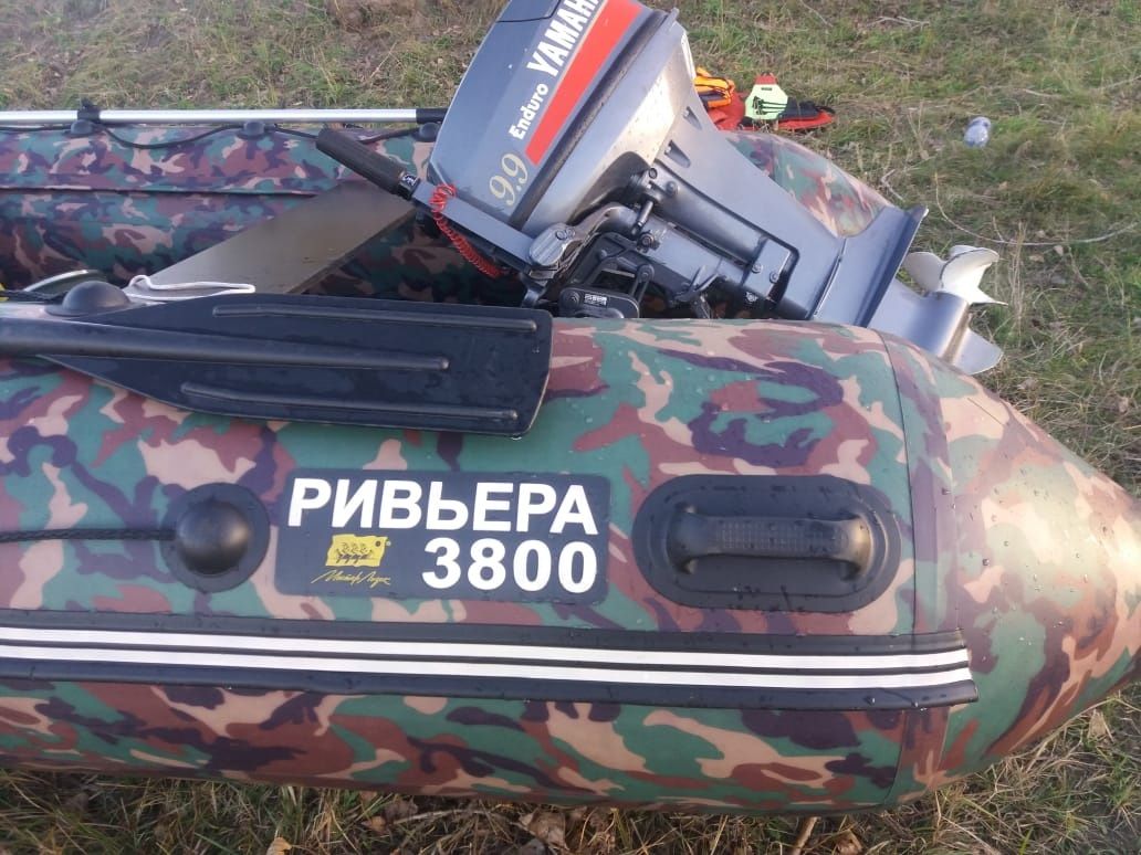 Лодка, Ривьера 3800