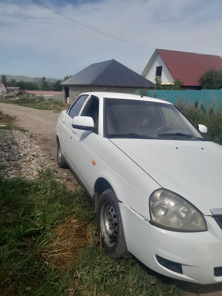 Продам приора 2013