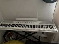 Цифровое пианино Alesis Recital