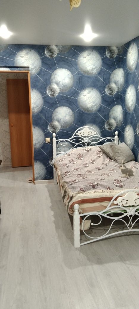 Продам 2-х комнатную квартиру КШТ Есенберлина 8