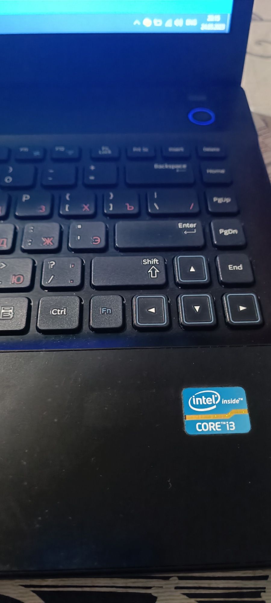 Ноутбук Samsung NP300V4A
