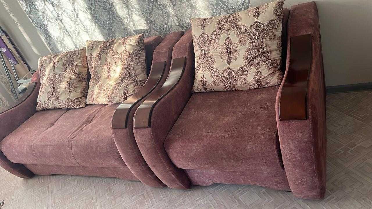 Продам мини диван и кресло