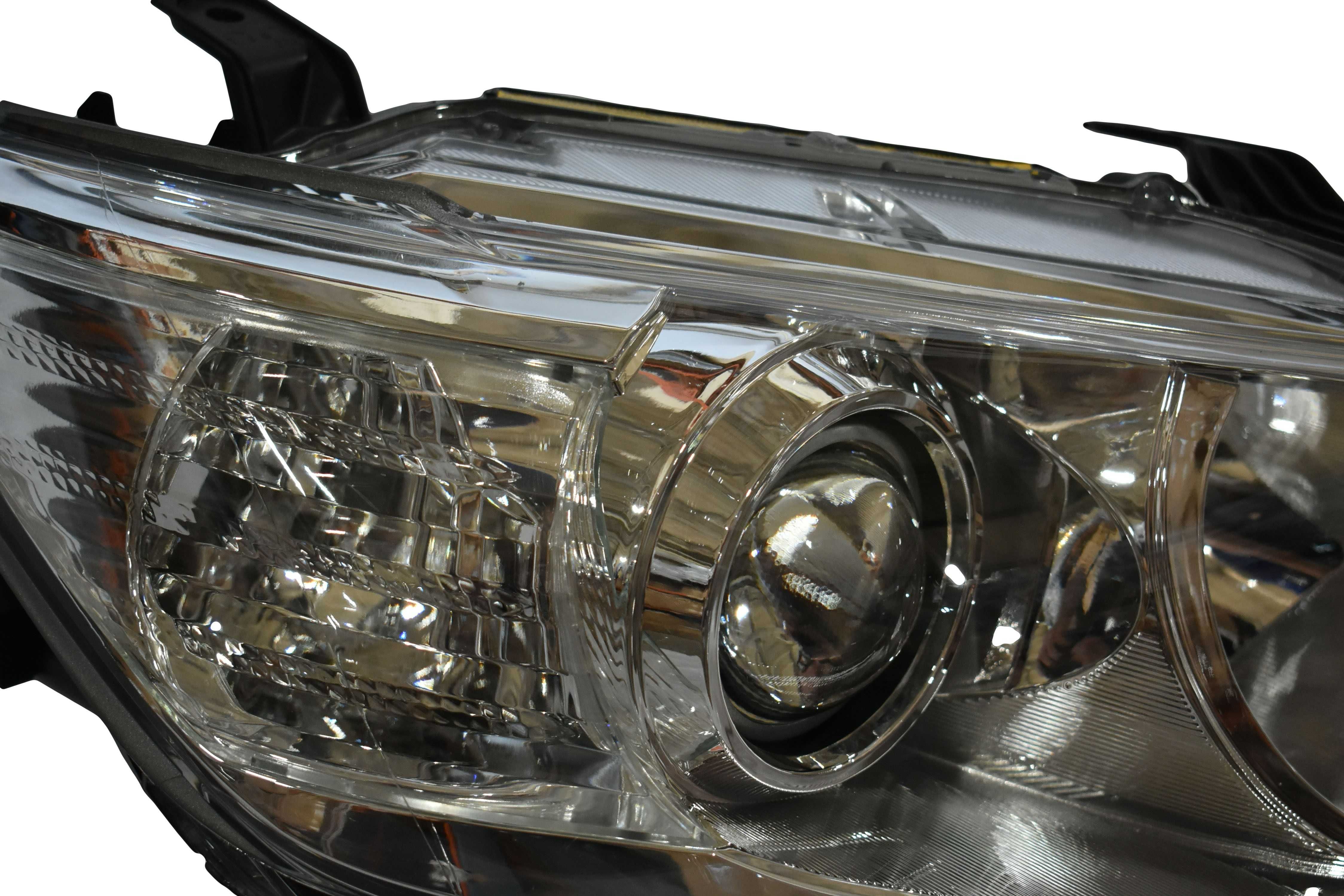 Фара (под ксенон)  RH Camry V50 12-14